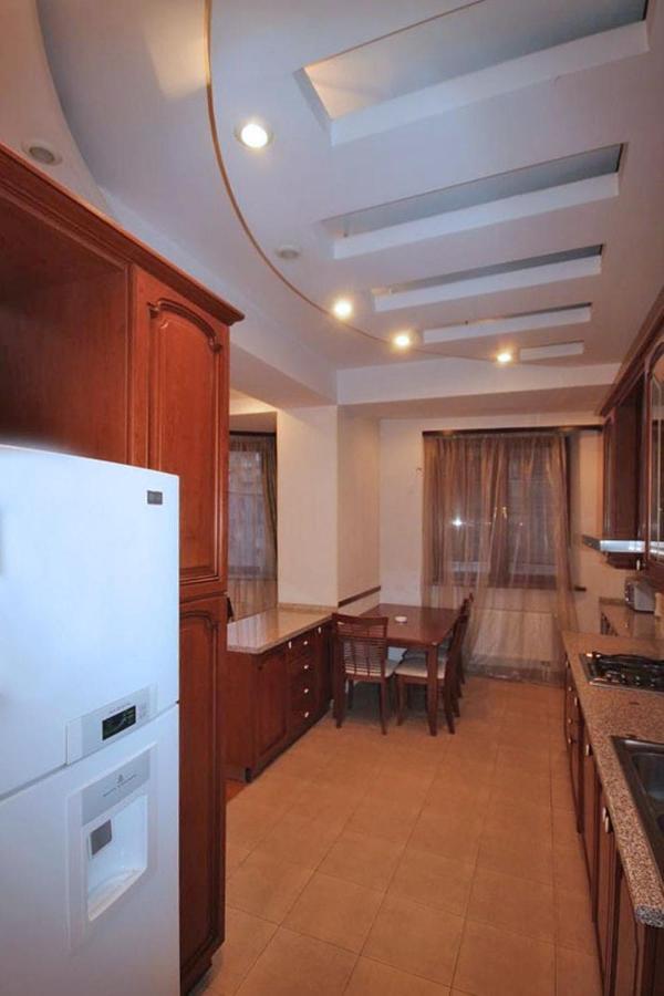 Freedom Apartments On Yekmalyan Str Yerevan Exterior photo