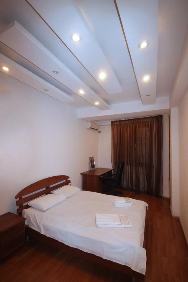 Freedom Apartments On Yekmalyan Str Yerevan Exterior photo